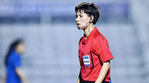  U23 Việt Nam tập nhẹ sau khi đặt chân đến UAE